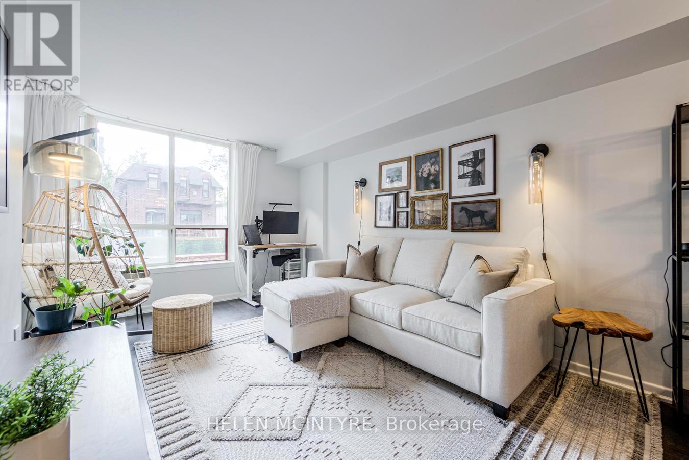 222 - 955 MILLWOOD ROAD