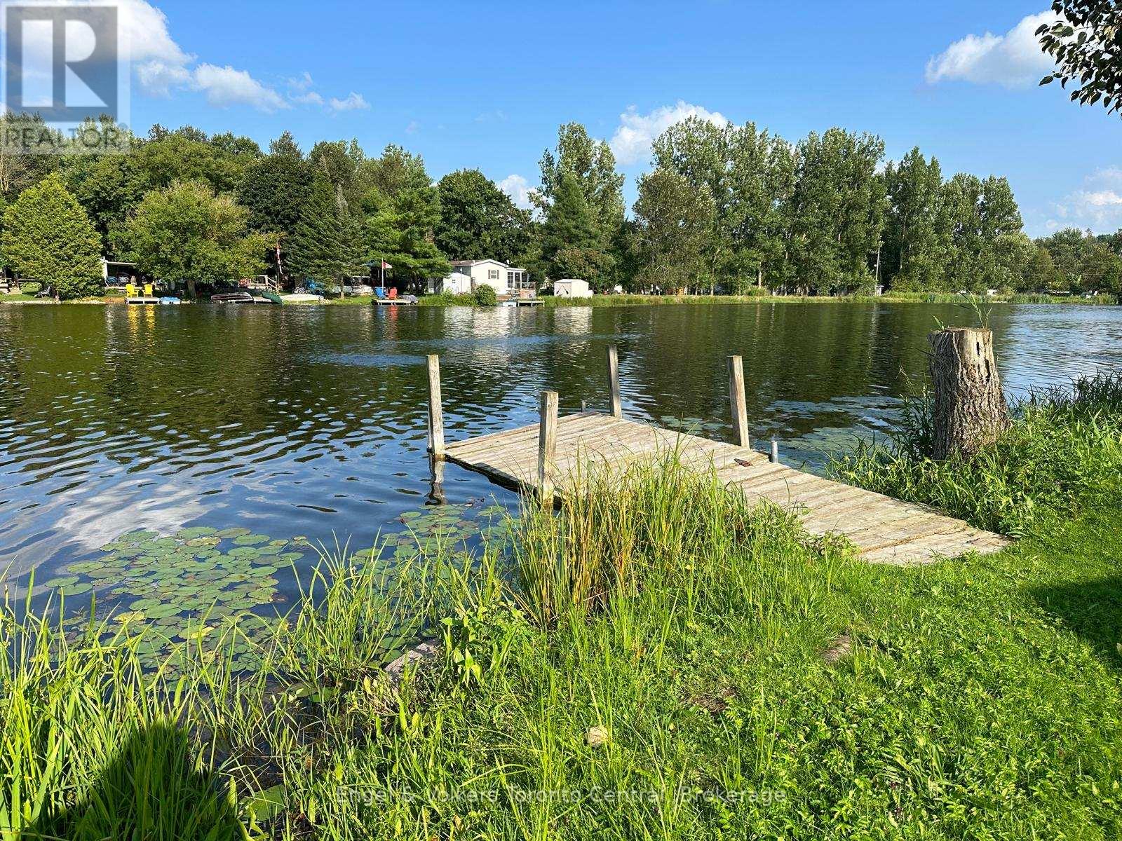 B8 - 7489 SIDEROAD 5 E