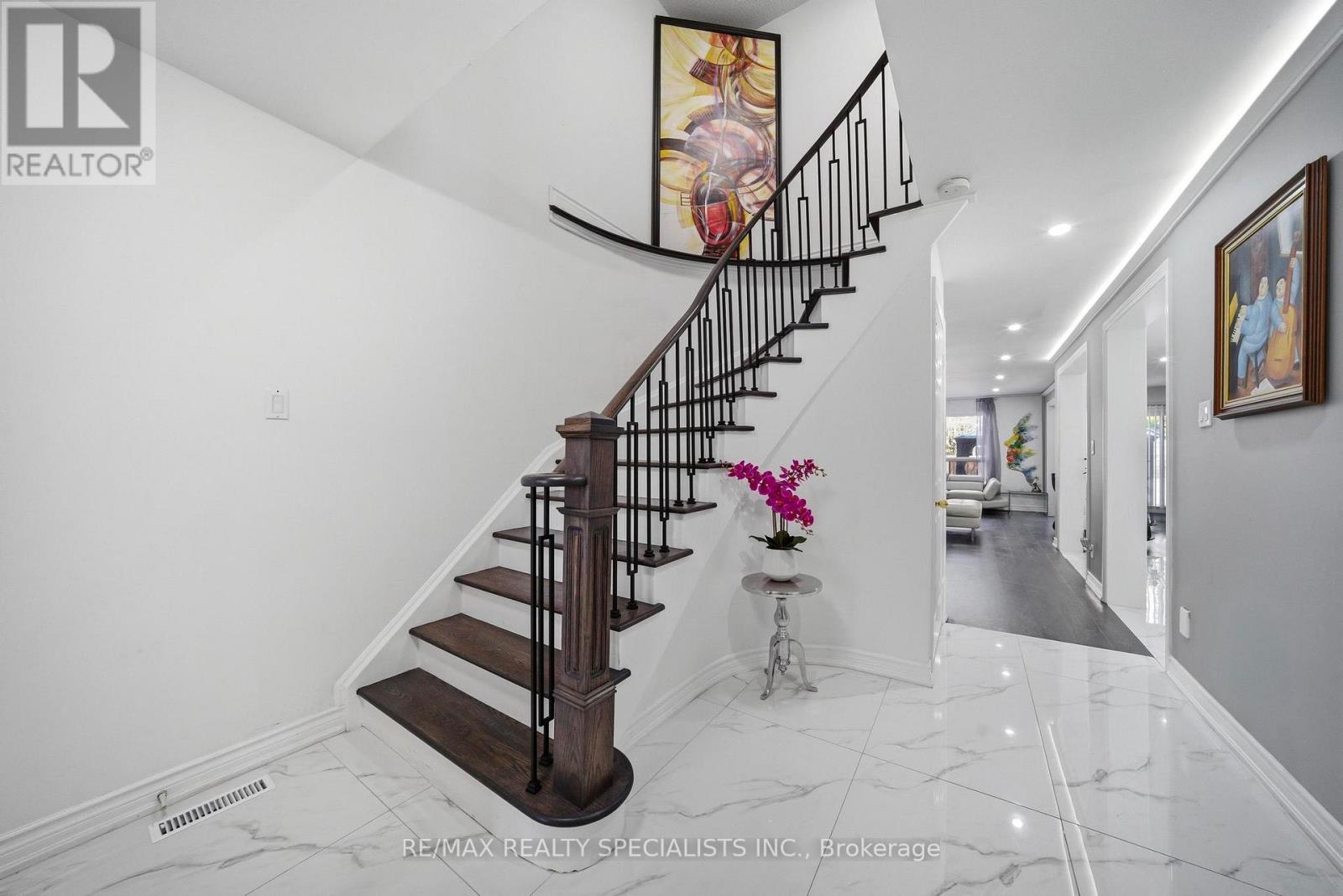 5235 HUNTINGFIELD DRIVE