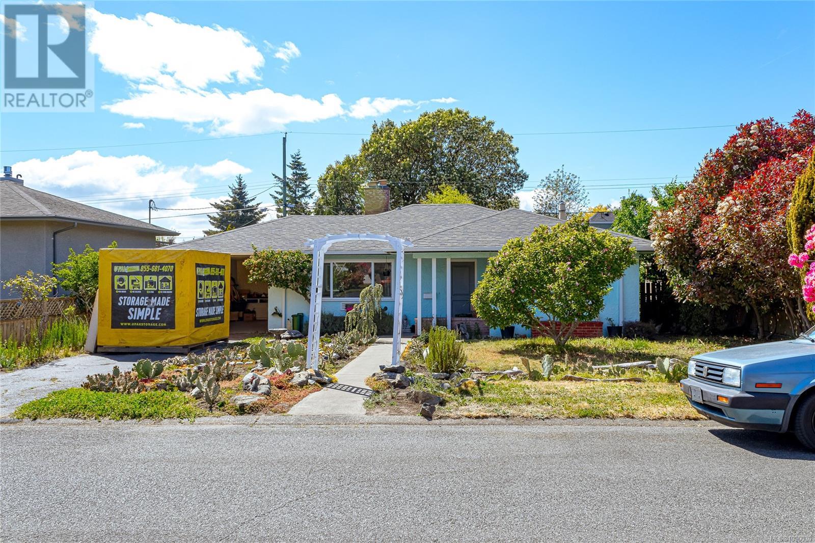 3228 Service St