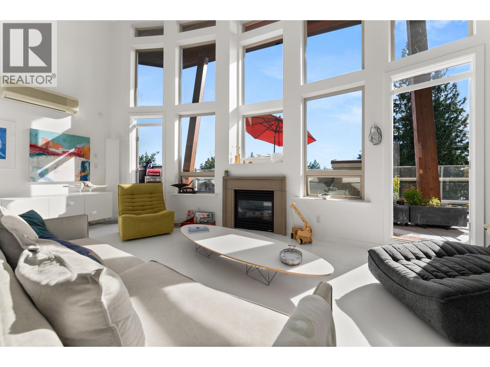 501 560 RAVEN WOODS DRIVE