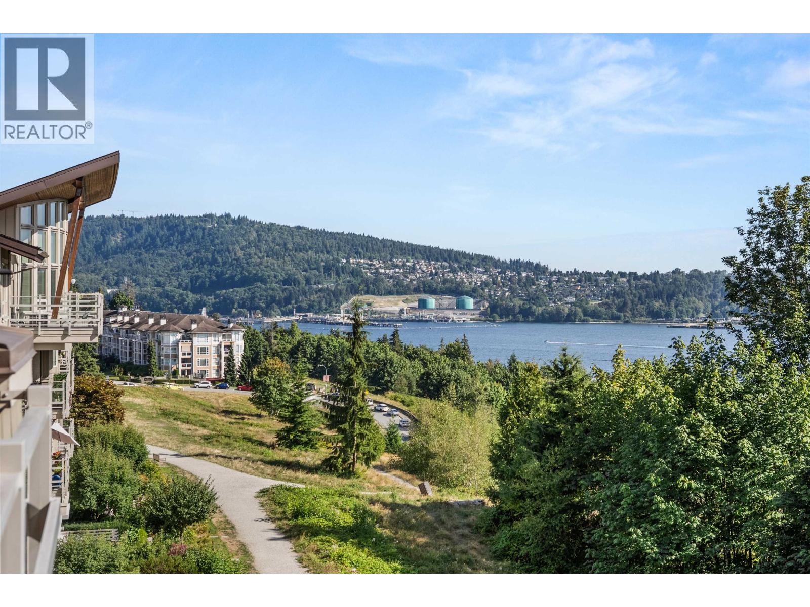 501 560 RAVEN WOODS DRIVE