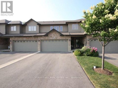 33 - 441 STONEHENGE DRIVE Hamilton (Meadowlands) ON L9K0B1