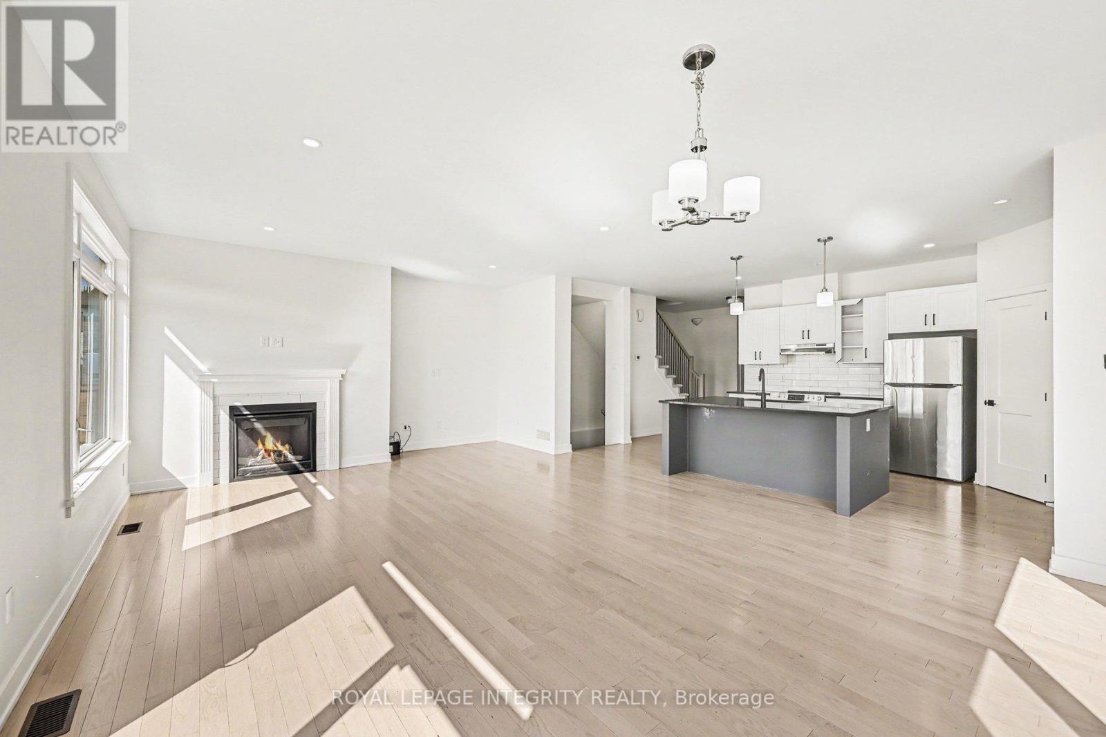 148 THOMAS STREET S