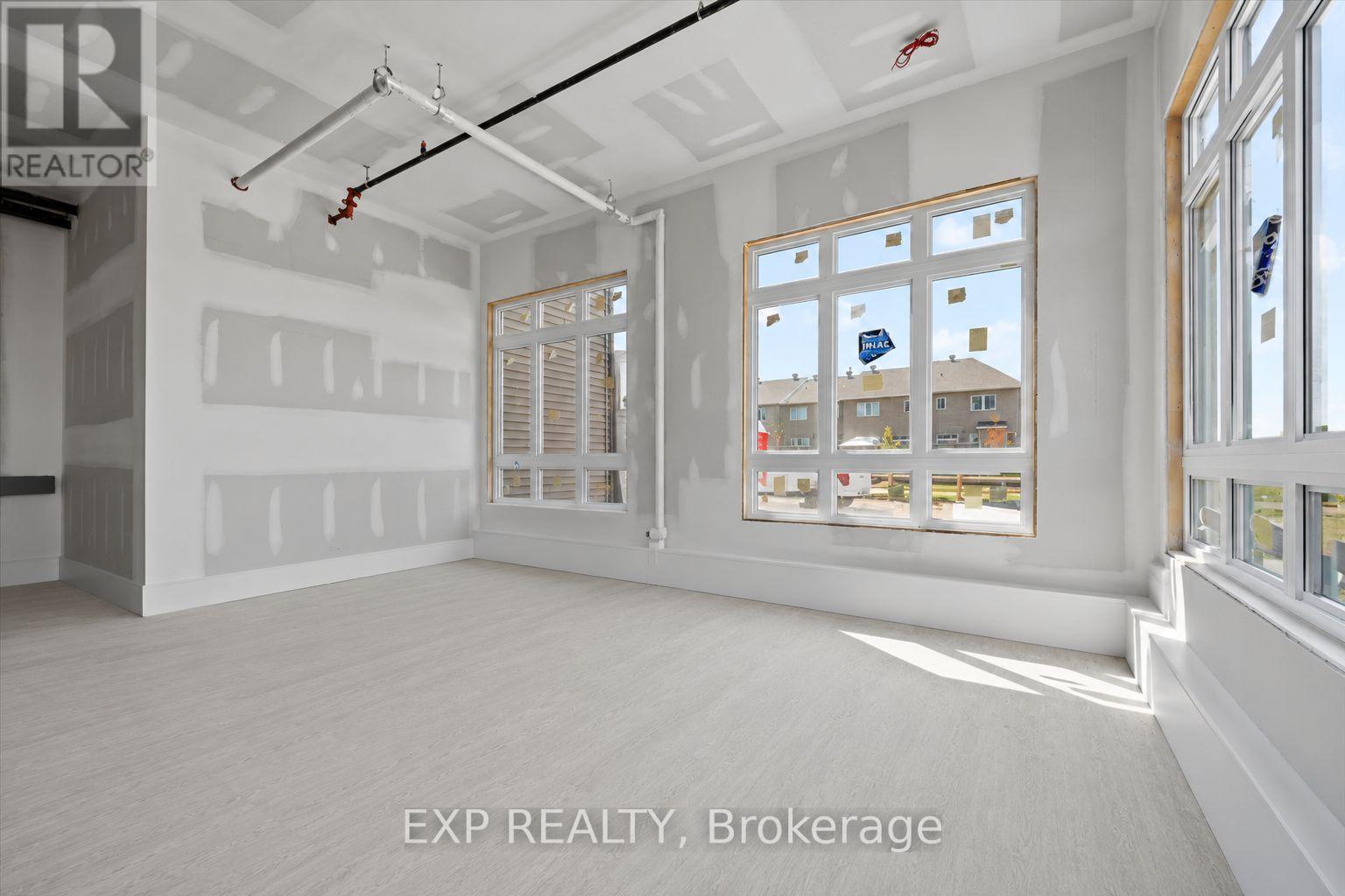 1 - 1020 MARCH ROAD