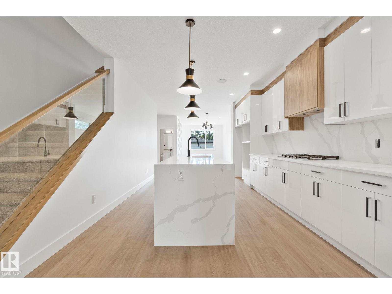 11140 126 ST NW