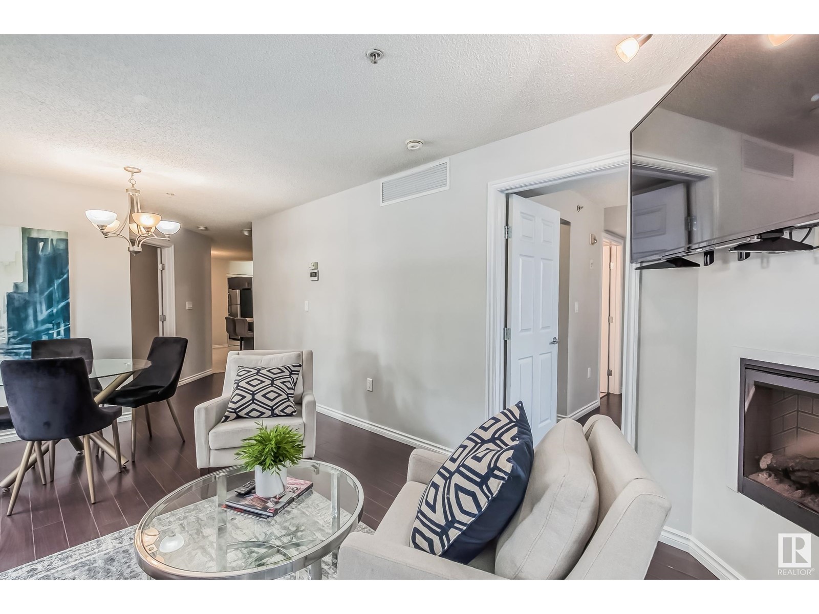 #115 10118 106 ave NW