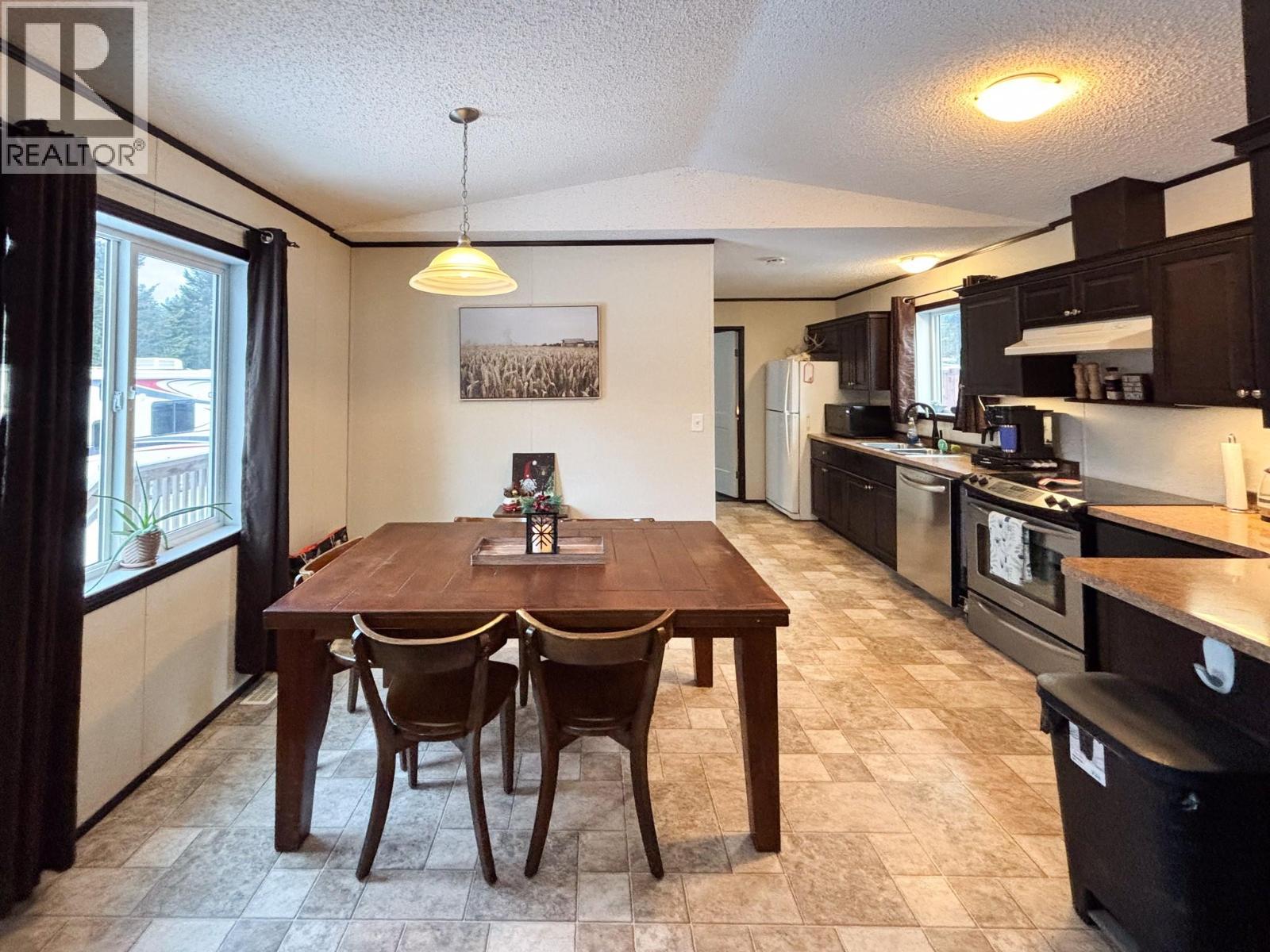 4821 CRESCENTWOOD Drive