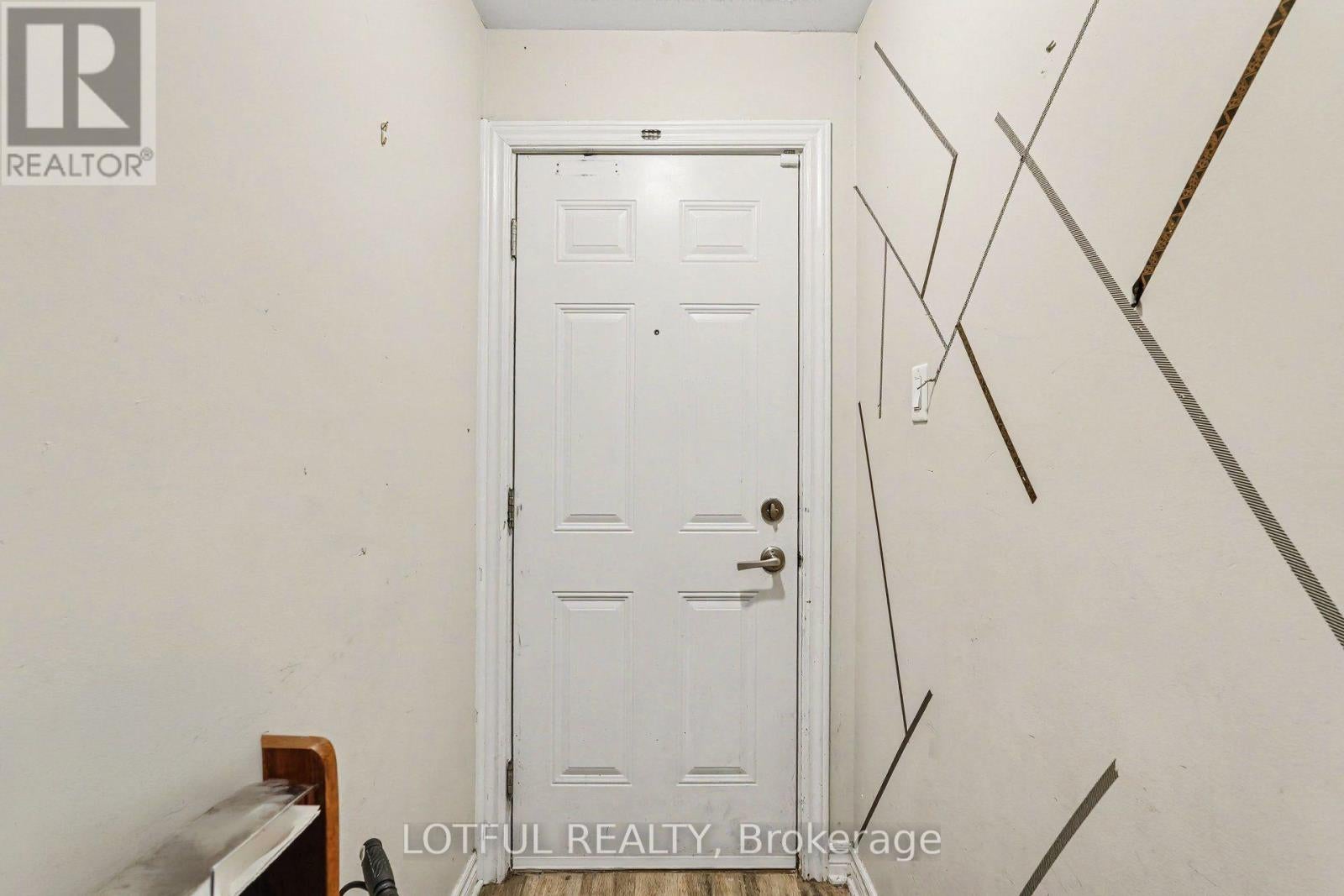 20 - 585 CHAPMAN MILLS DRIVE