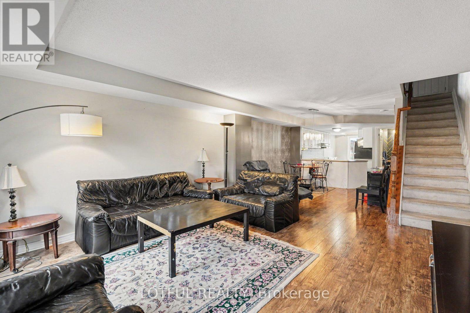 20 - 585 CHAPMAN MILLS DRIVE