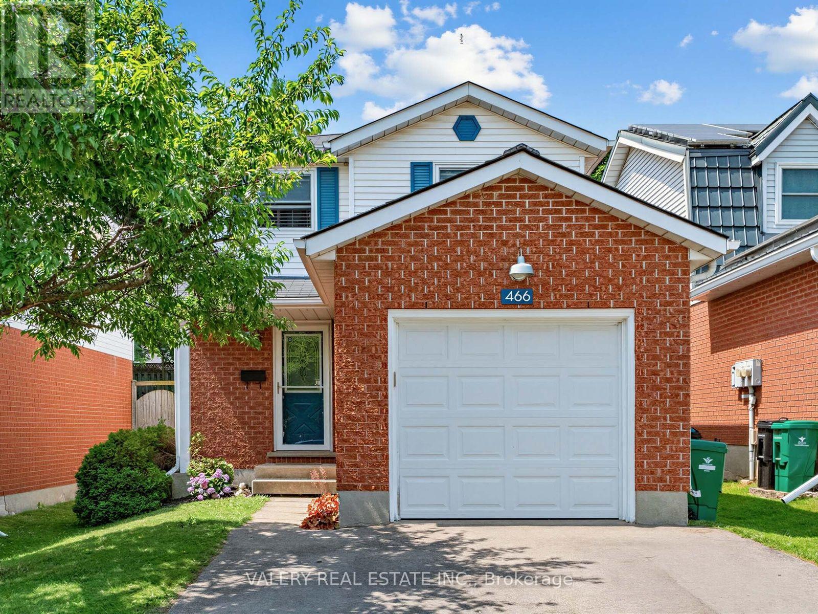 466 MISTY CRESCENT