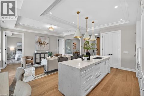 123 MAURICE Drive Unit# 401 Oakville ON L6K2W6