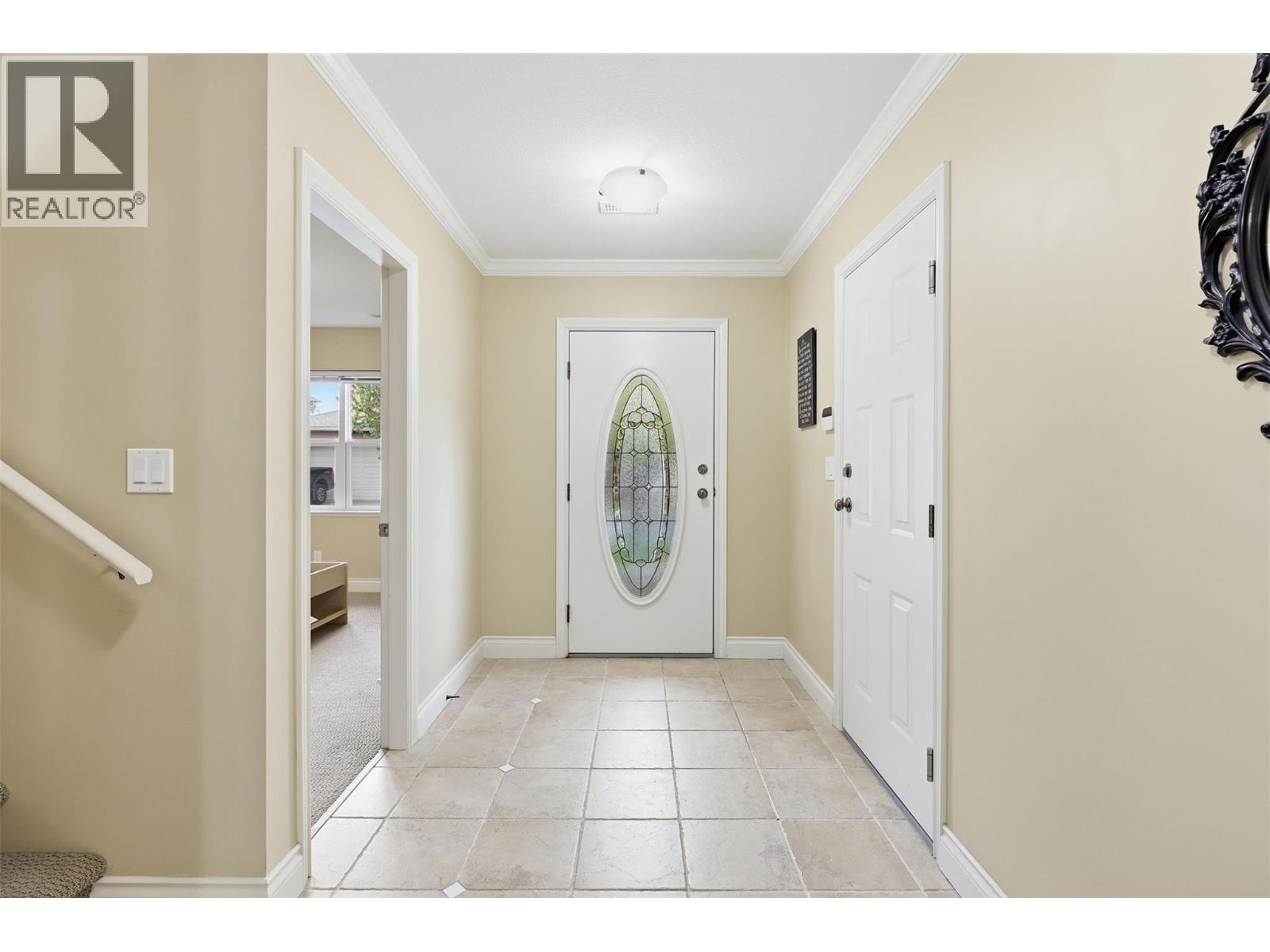 1055 ABERDEEN Drive Unit# 30