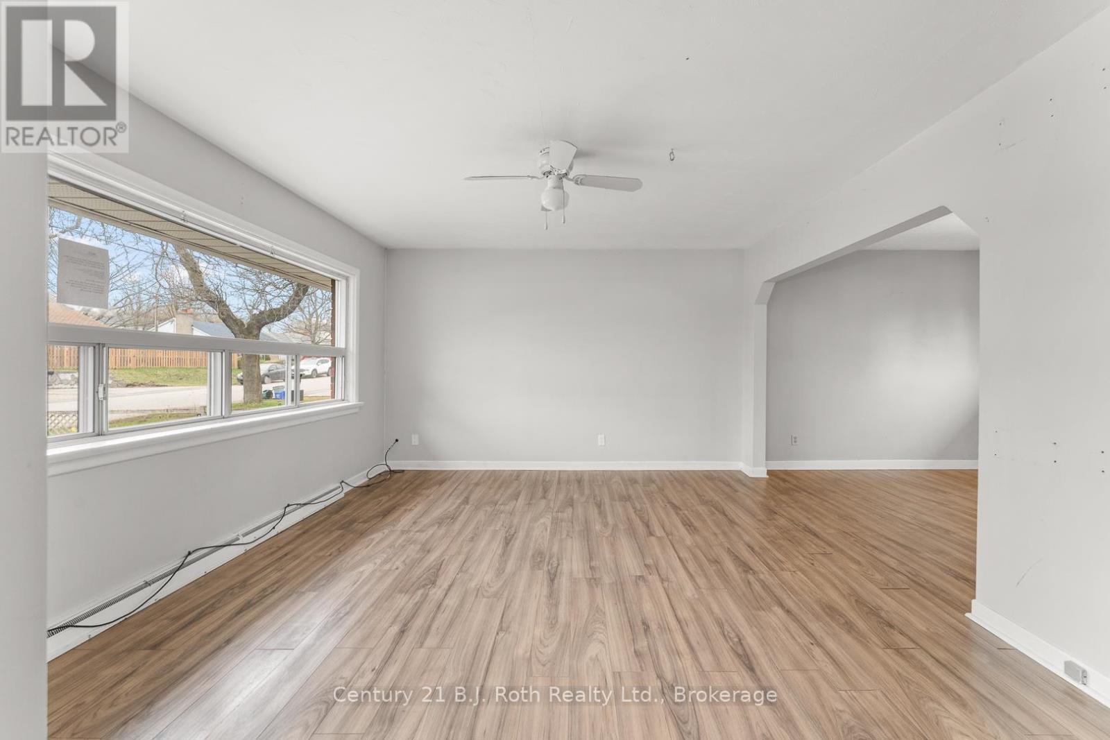 362 PARKHURST CRESCENT