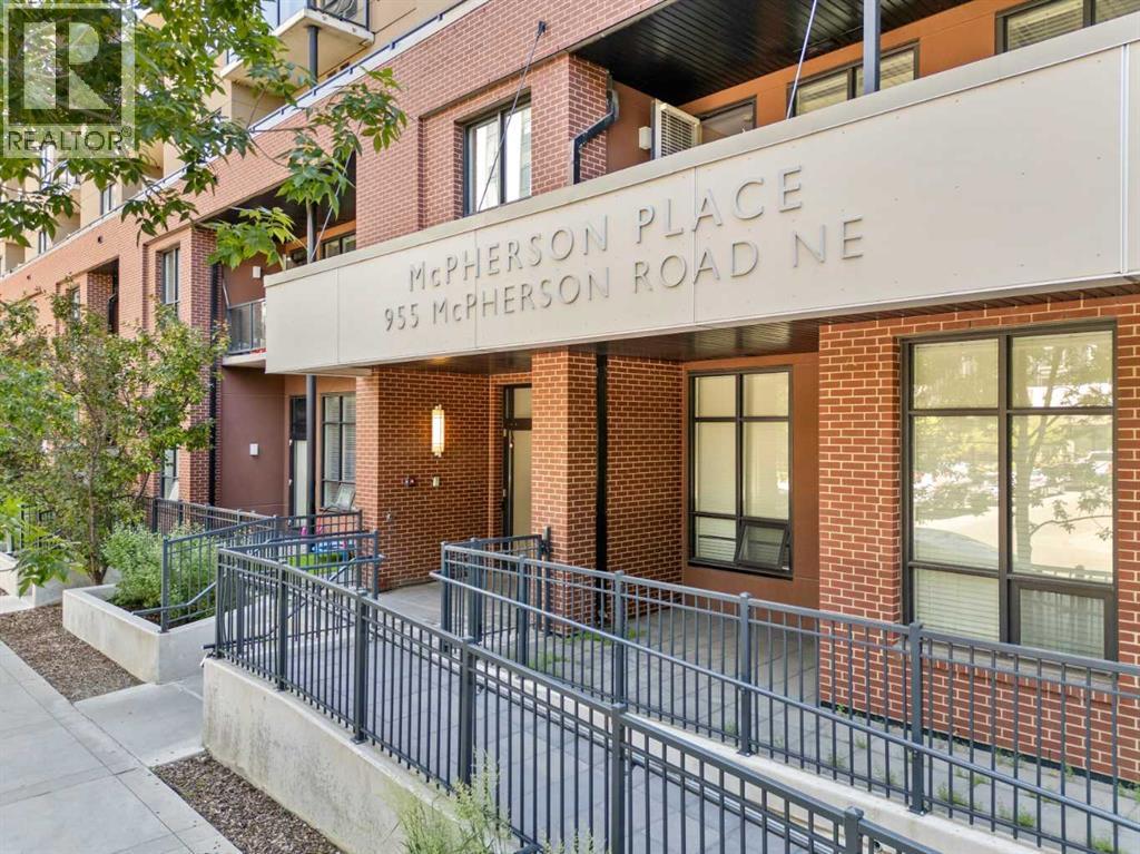 327, 955 Mcpherson Road NE