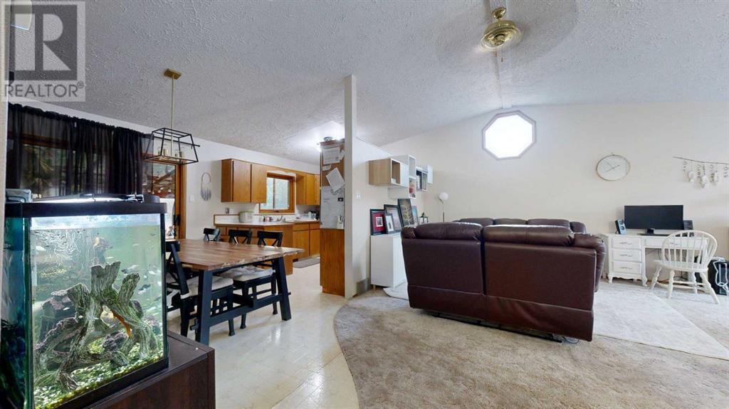 23 Mt Blakiston Place W