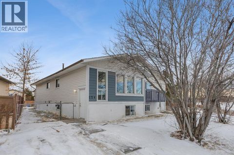 224 Whitworth Way NE Calgary AB T1Y6A9
