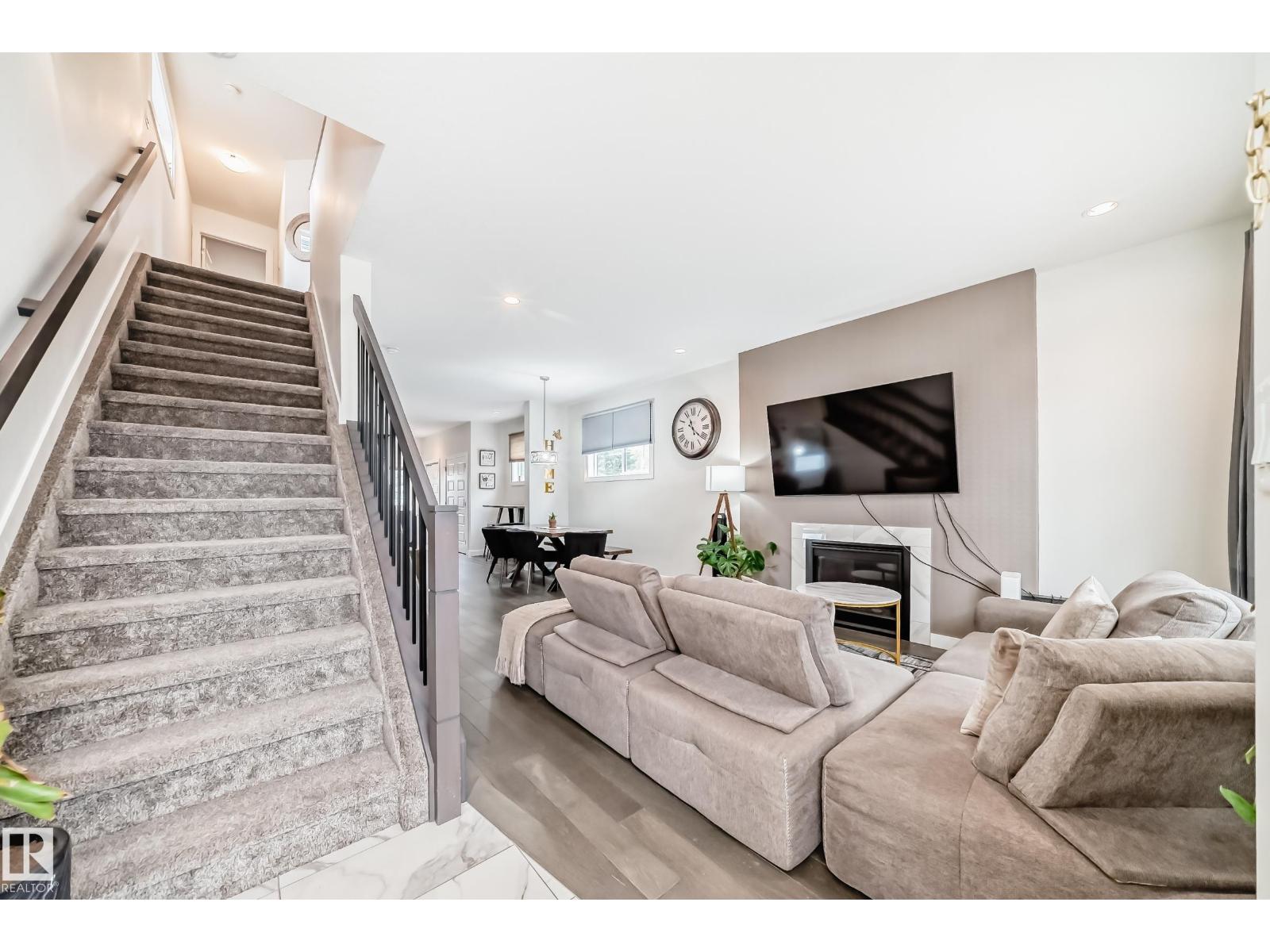 12345 85 ST NW