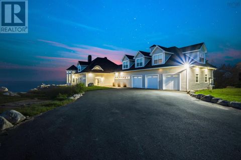 446 Ketch Harbour Road Bear Cove NS B3V1P7