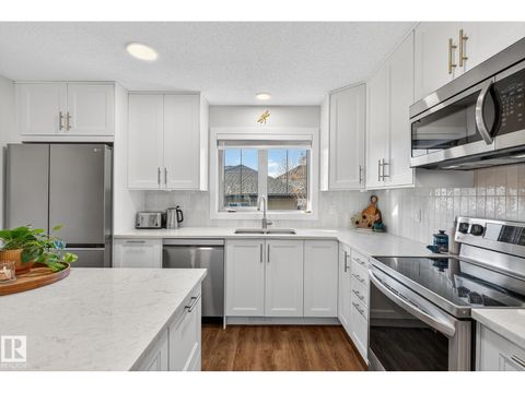 2465 AUSTIN CR SW Edmonton AB T6W0L4