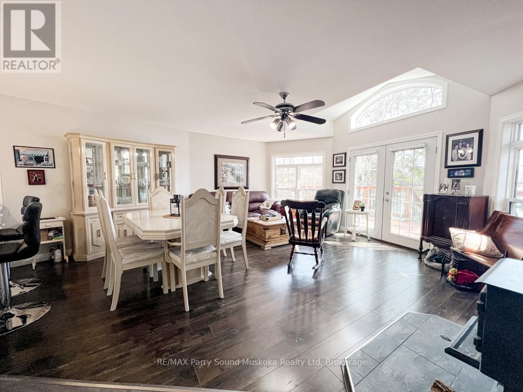 400C WHITESTONE LAKE ROAD