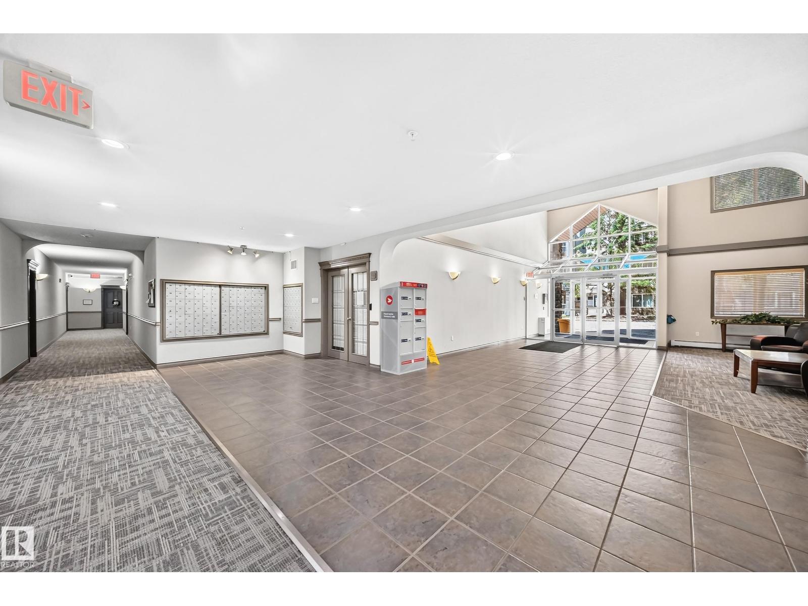 #324 279 SUDER GREENS DR NW