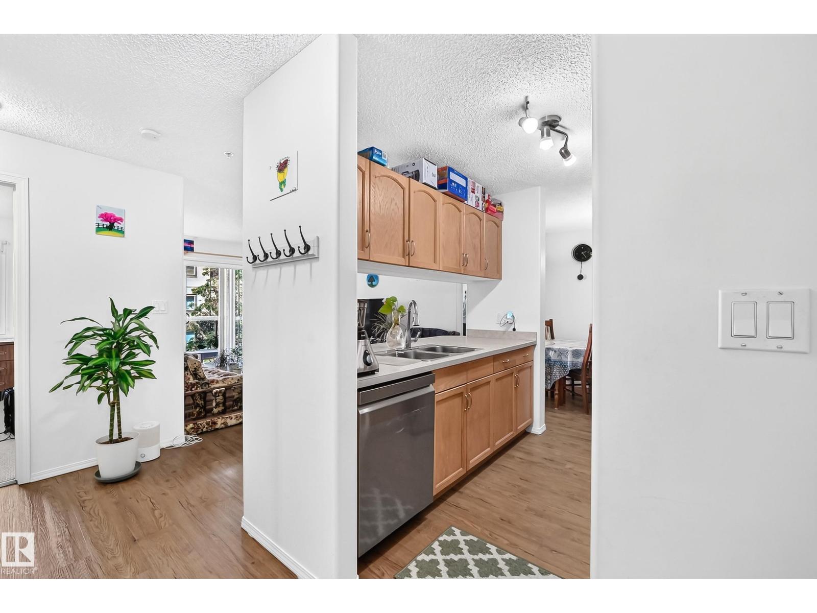 #324 279 SUDER GREENS DR NW