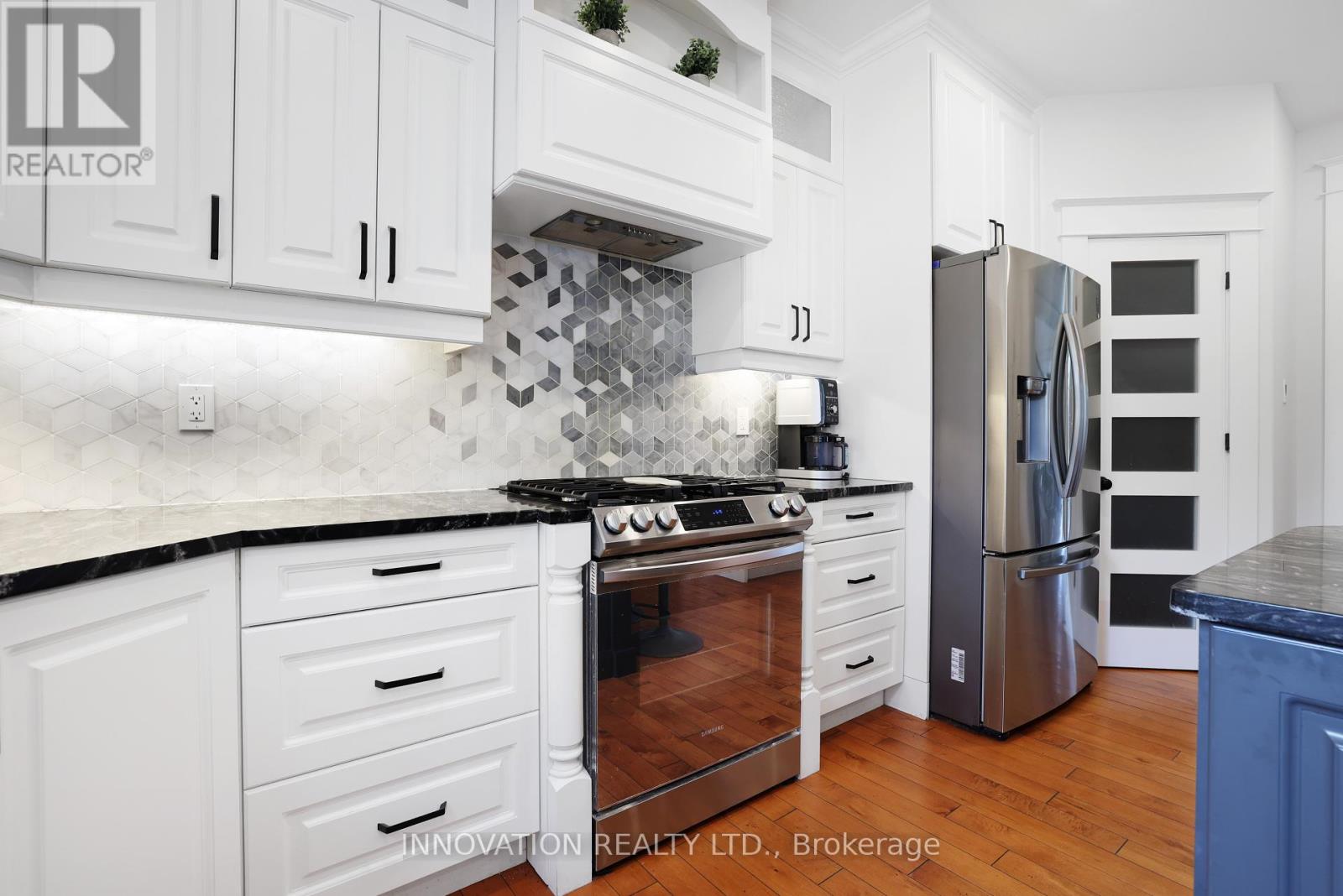 115 EAGLE CREEK COURT