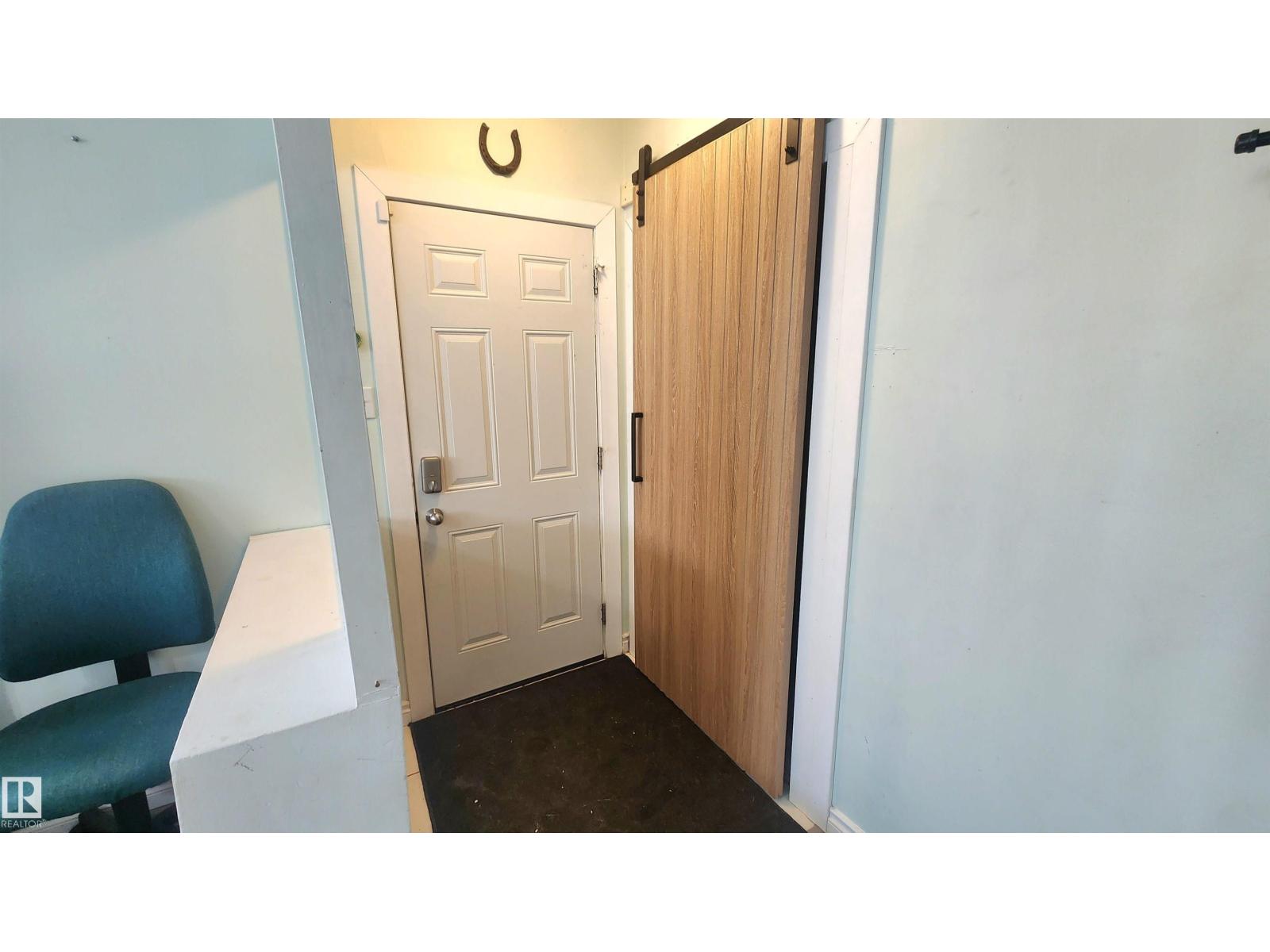 12139 81 ST NW