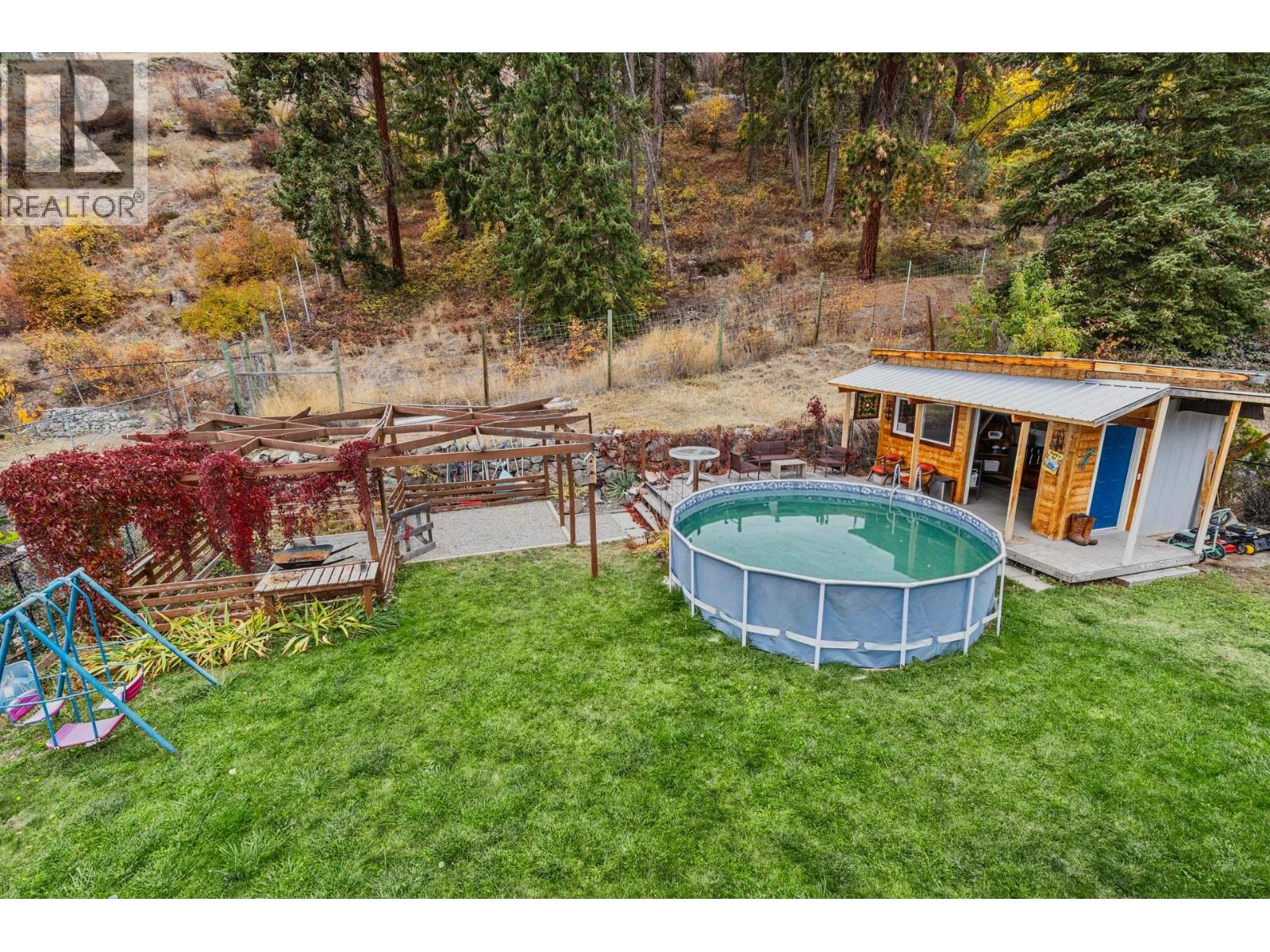 5817 Victoria Street