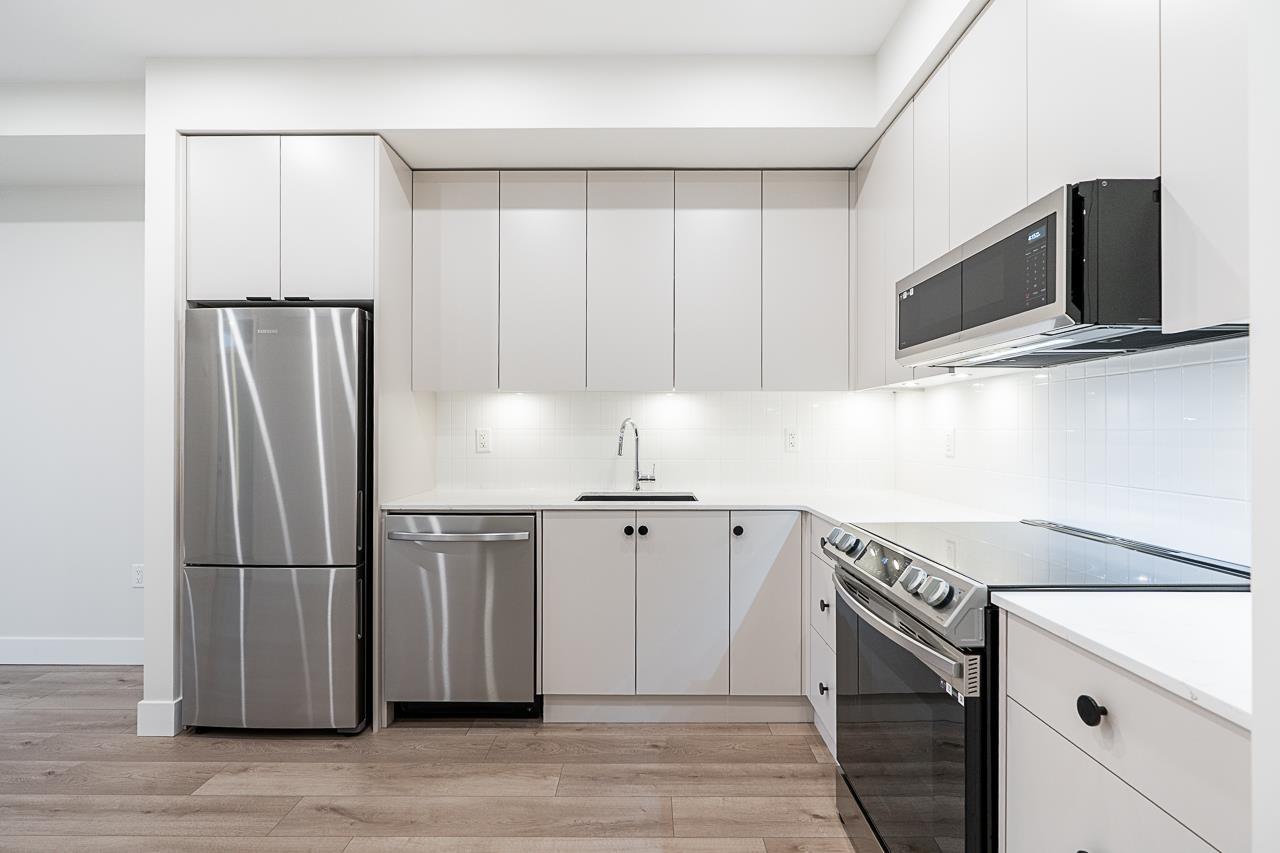 307 45511 CAMPUS DRIVE|Garrison Crossing