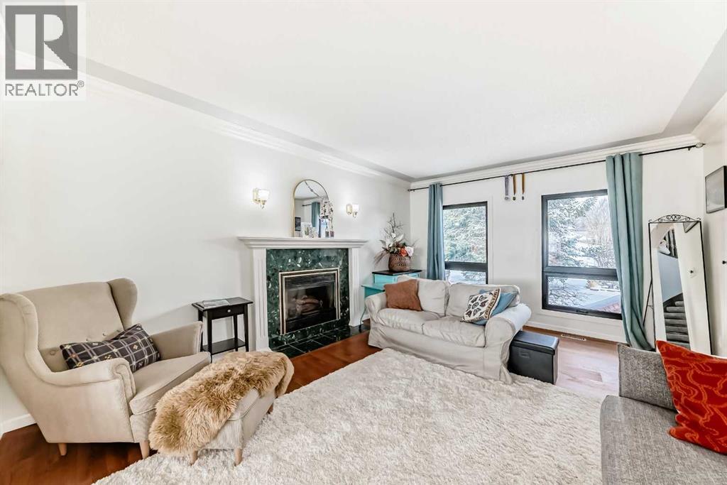 40 Christie Cairn Square SW