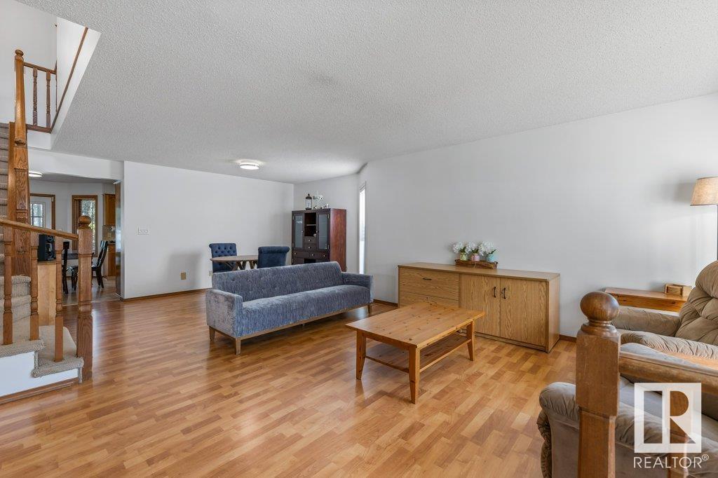 51 ALDERWOOD BLVD