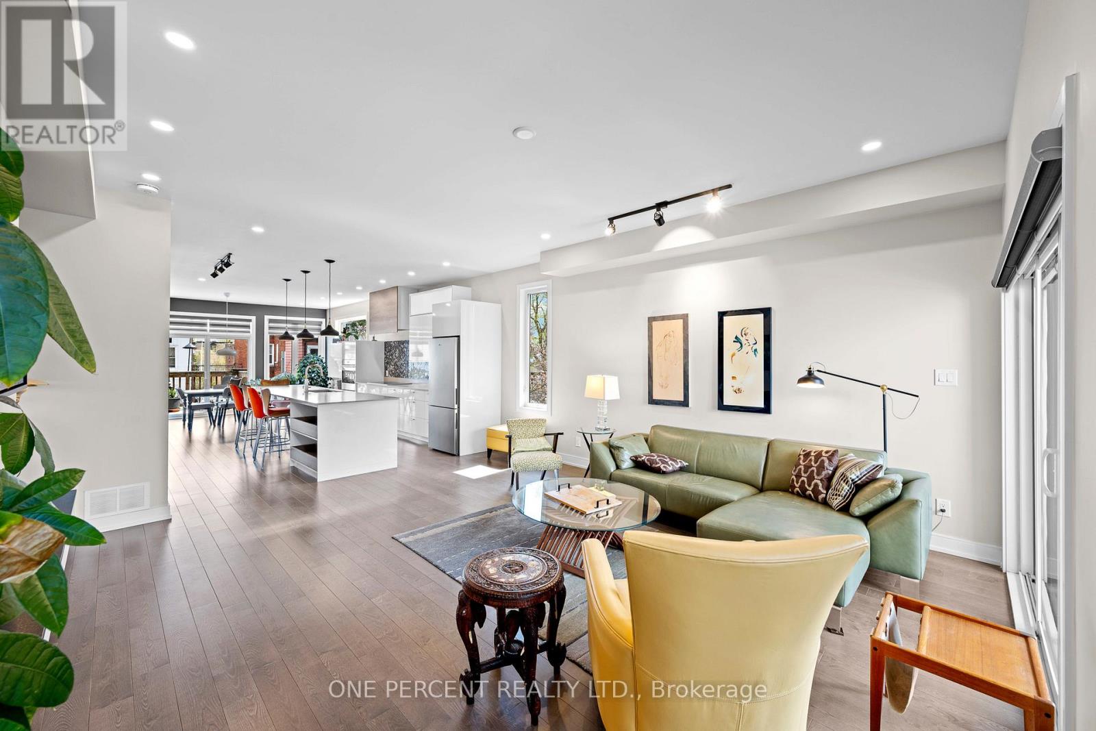 91 HAMILTON AVENUE N