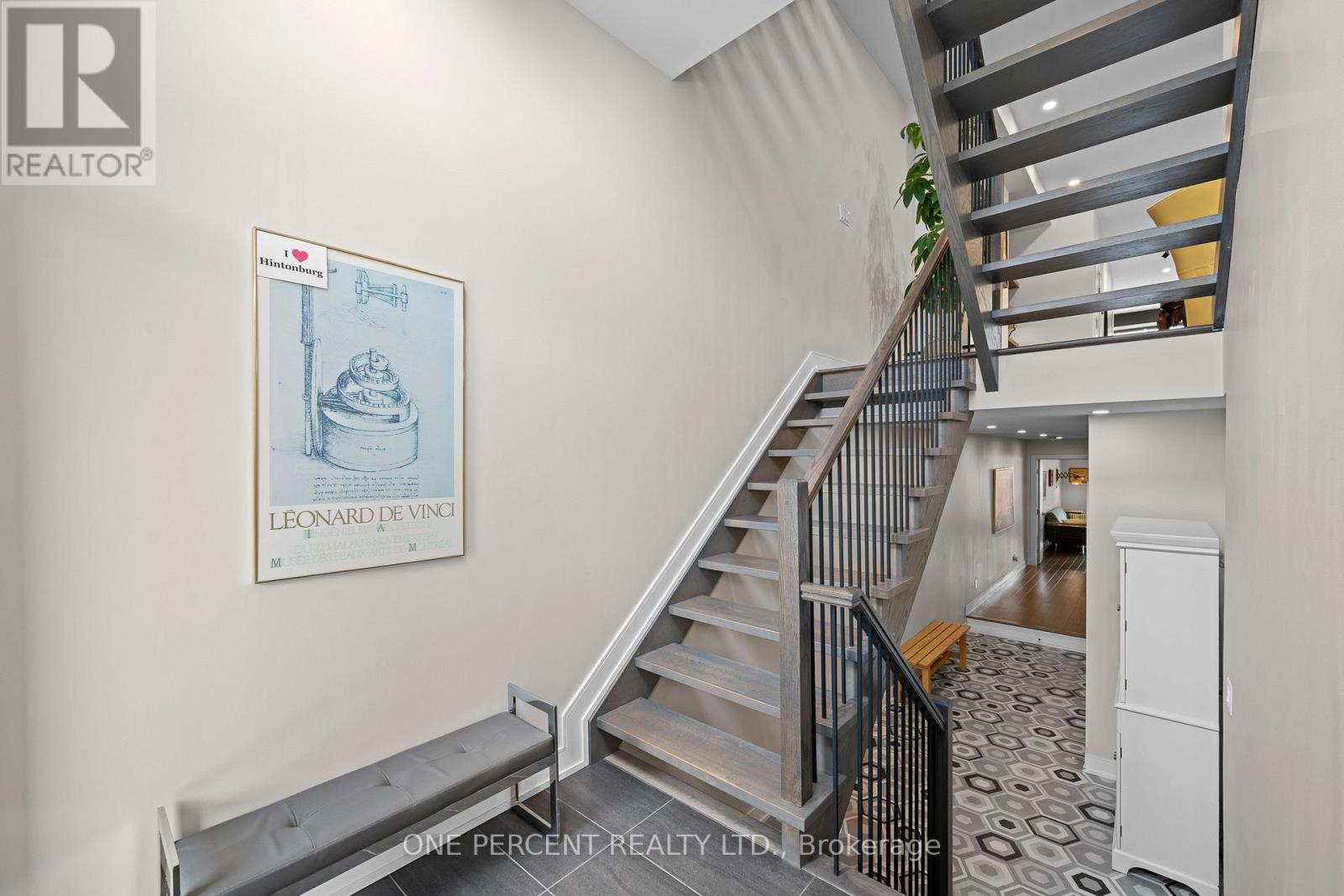 91 HAMILTON AVENUE N