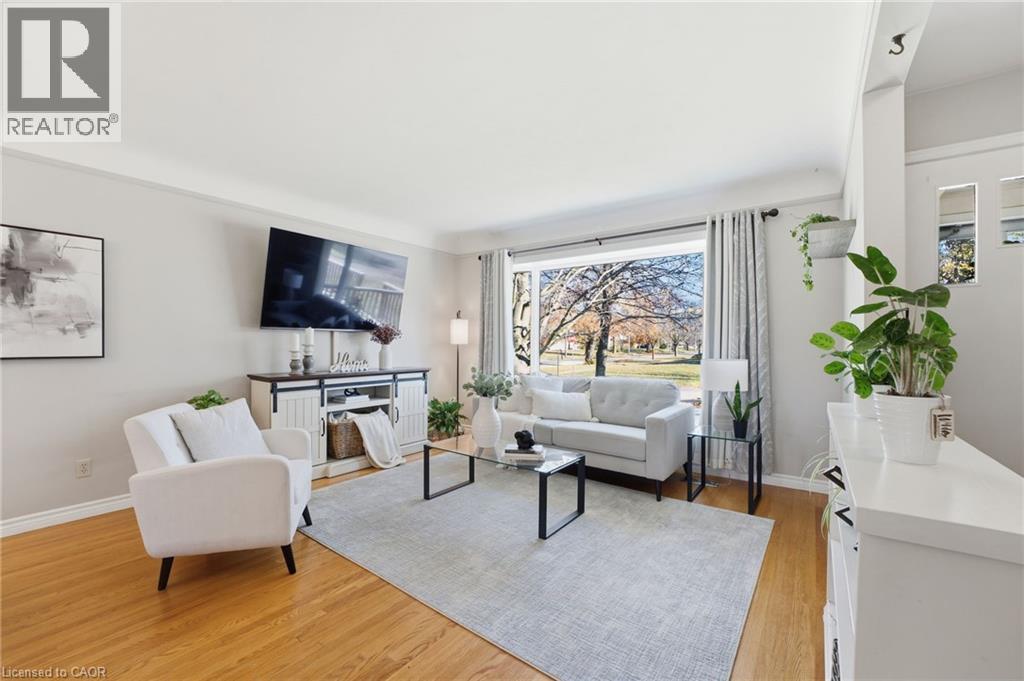 11 KENSINGTON Avenue