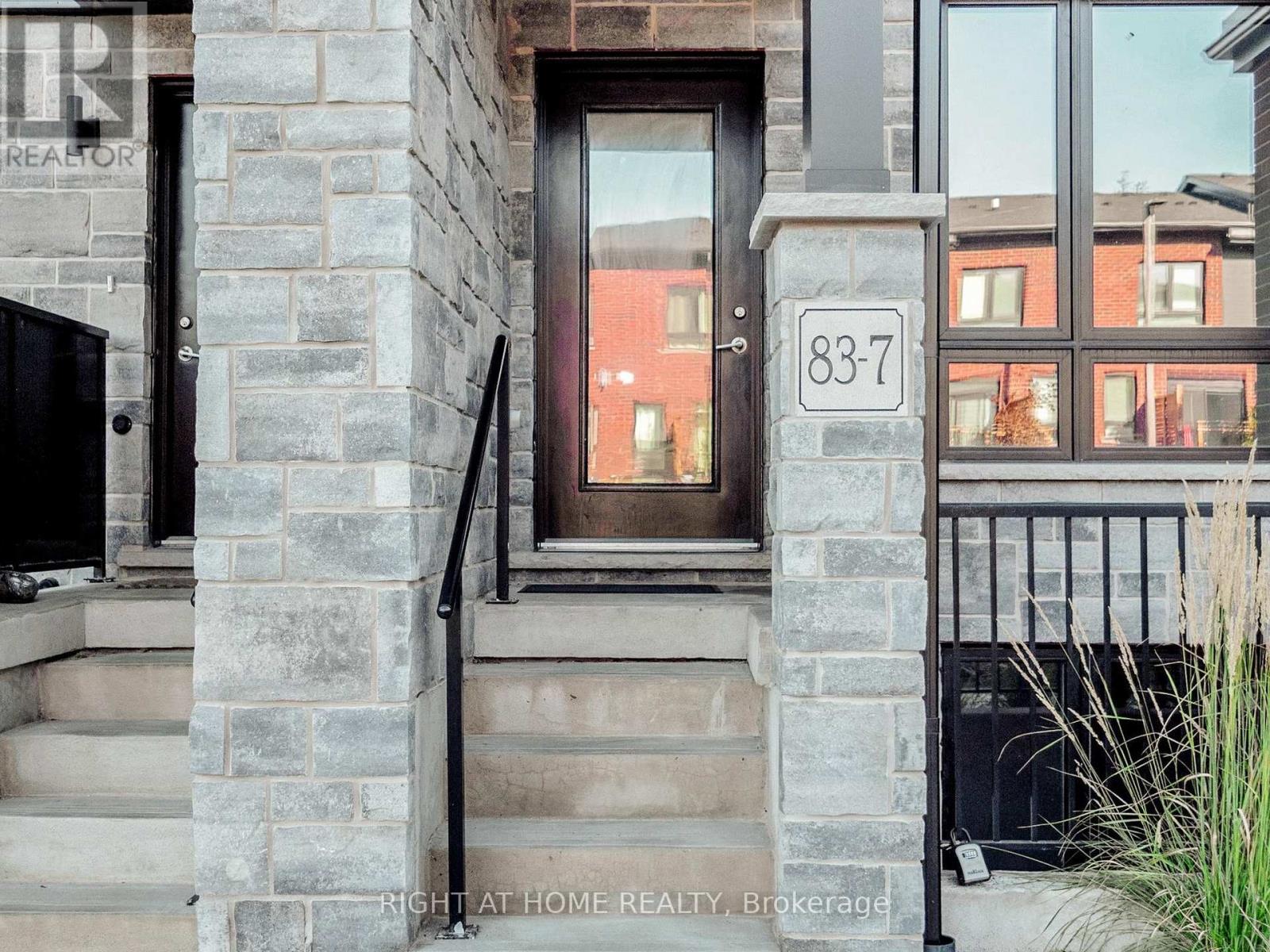 07 - 83 BEECHWOOD AVENUE