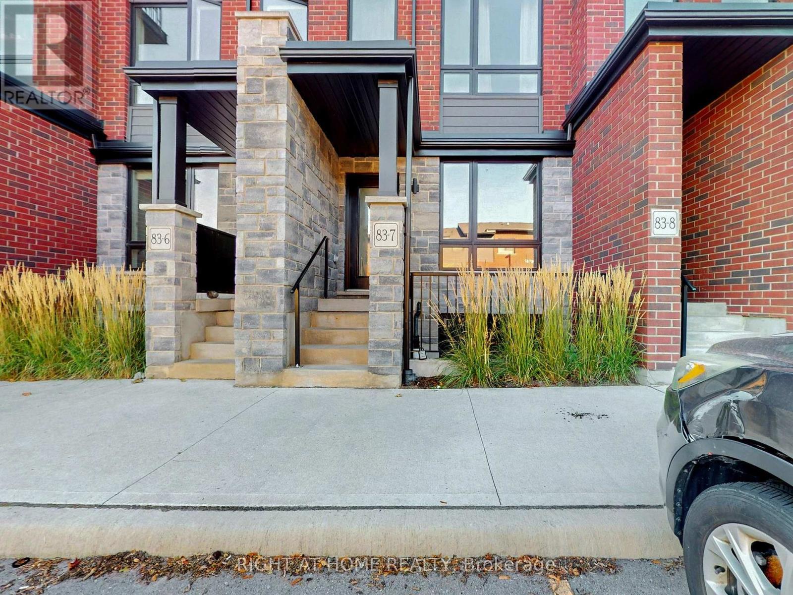 07 - 83 BEECHWOOD AVENUE