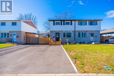 28 DEBBY CRESCENT Brantford ON N3R7A4