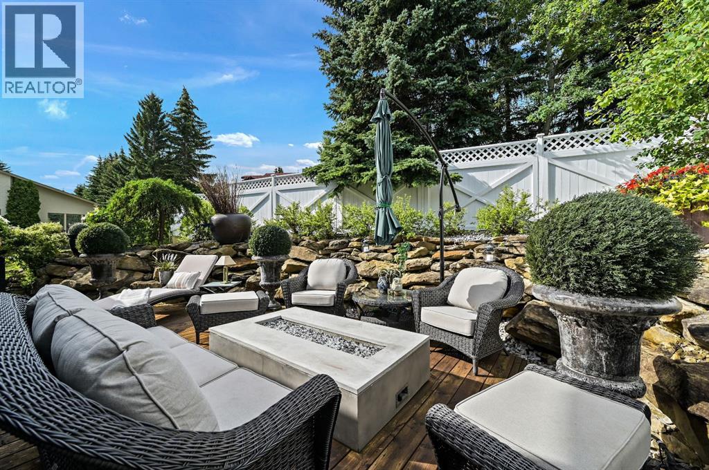 103 Stratton Park SW