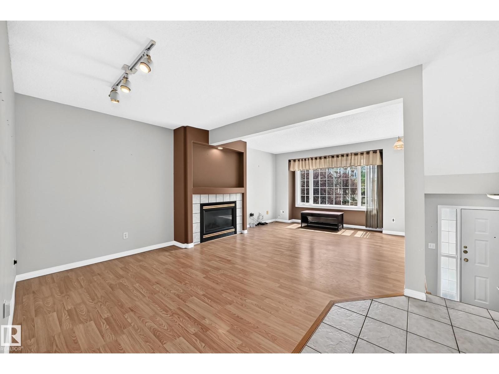 #51 9630 176 ST NW