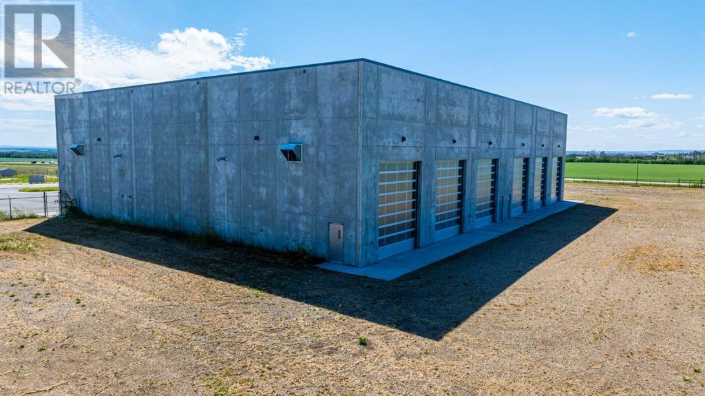 82, 722040 Range Road 51