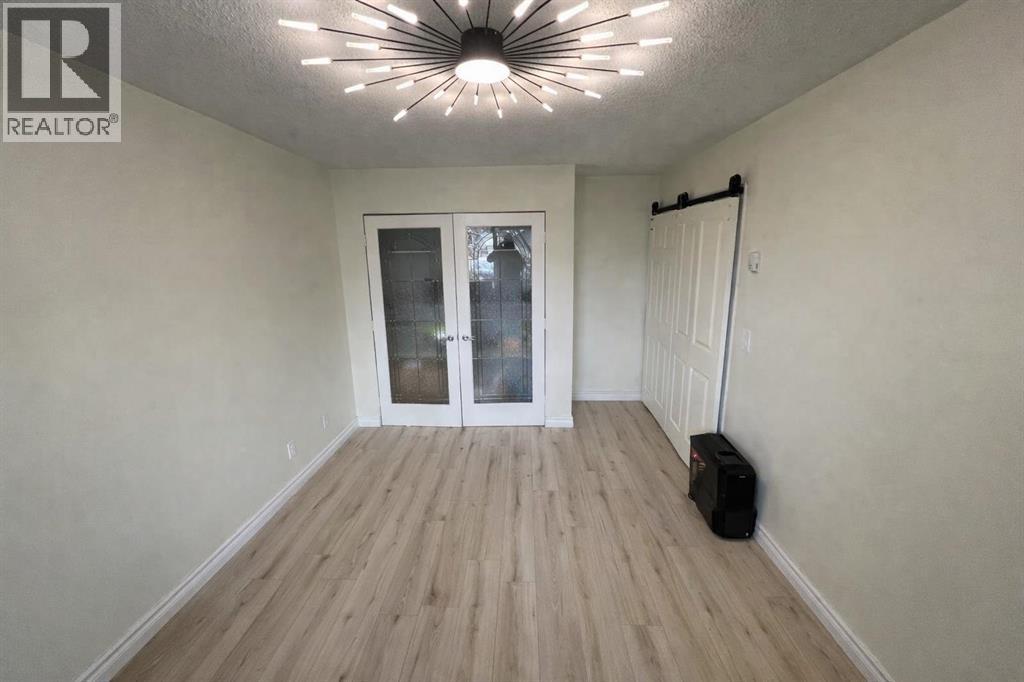 104, 1817 14A Street SW