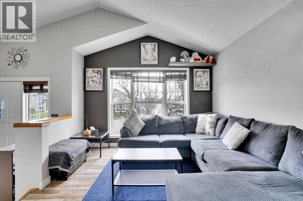 4 Martin crossing Bay NE