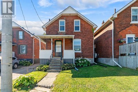 63 GUELPH STREET Stratford ON N5A3W7