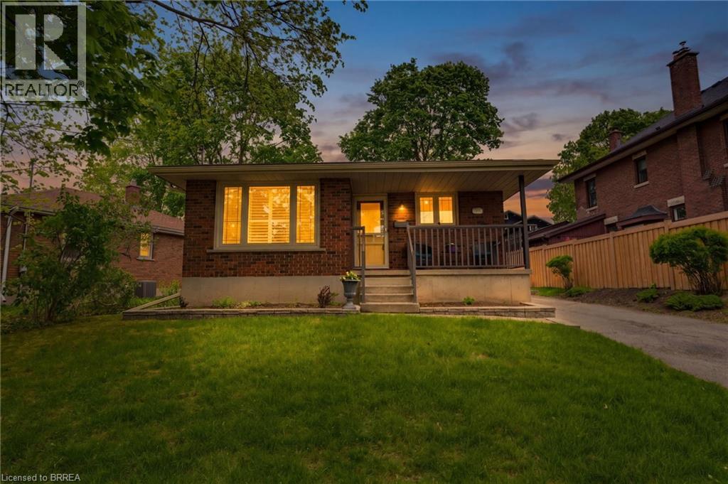 28 RIDGEWOOD Drive