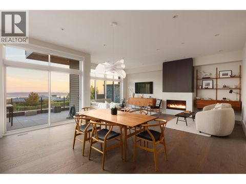 2821 CHIPPENDALE ROAD West Vancouver BC V7S0A7