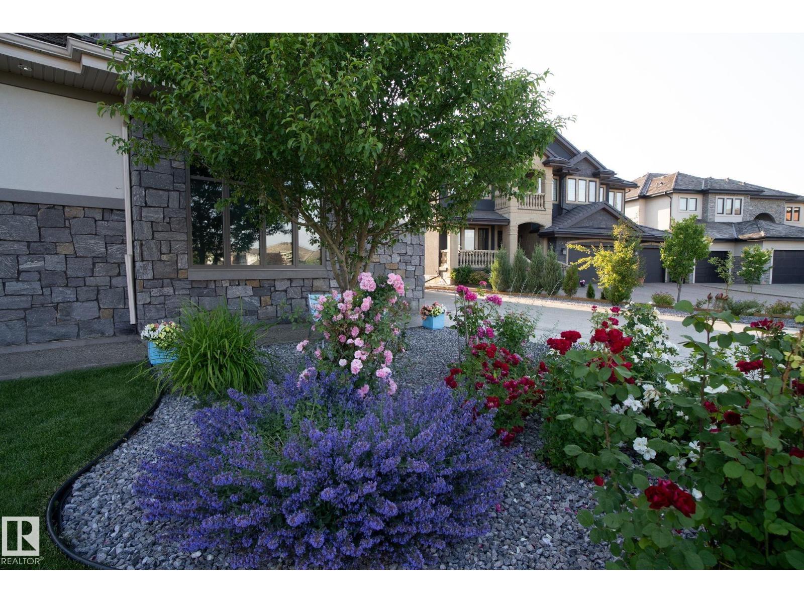 3652 WESTCLIFF WY SW