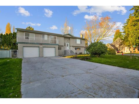 12987 62 AVENUE AVENUE Surrey BC V3X2E9