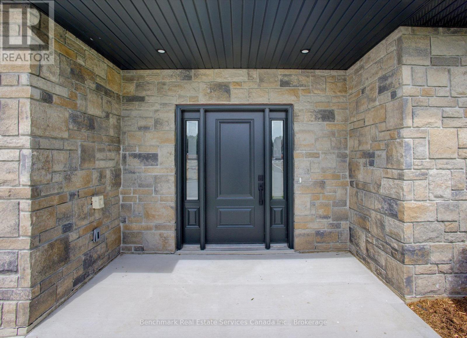 66 - 1182 QUEEN STREET